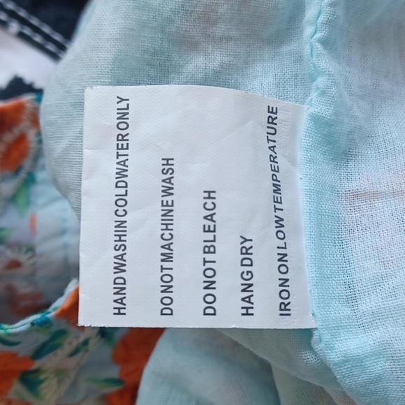 Solitaire Floral Boho Blouse M, Puff Sleeve, Elastic Waist, Embrodered, Eyelet - Picture 8 of 8